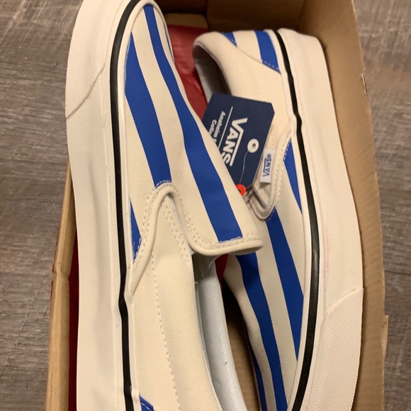 NEW Vans Blue and White Striped Slip-Ons with box - Picture 3 of 3